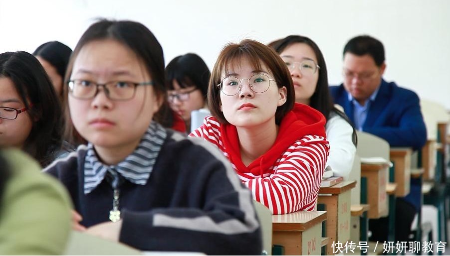 学习成绩|大学毕业后回来看老师的，怎么是“差生”，“好学生”哪去了