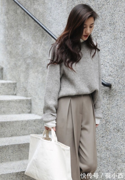 时髦 紧身裤out了!今年流行“阔腿裤”,搭配毛衣、羽绒服保暖又时髦