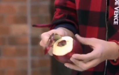 肖战早就是“游戏大魔王”录节目智商爆表,做游戏反应超快