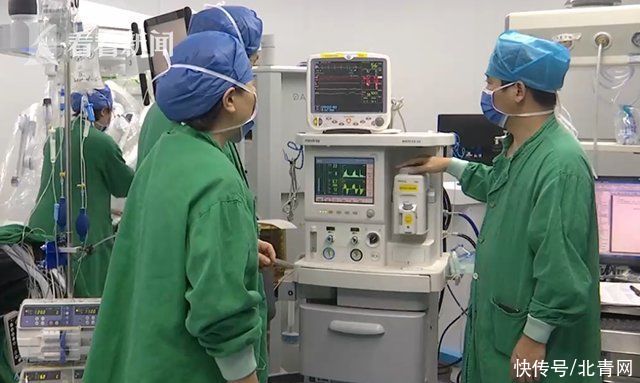 女子|偏信游医“土方法”女子头顶长出菠萝大肿瘤