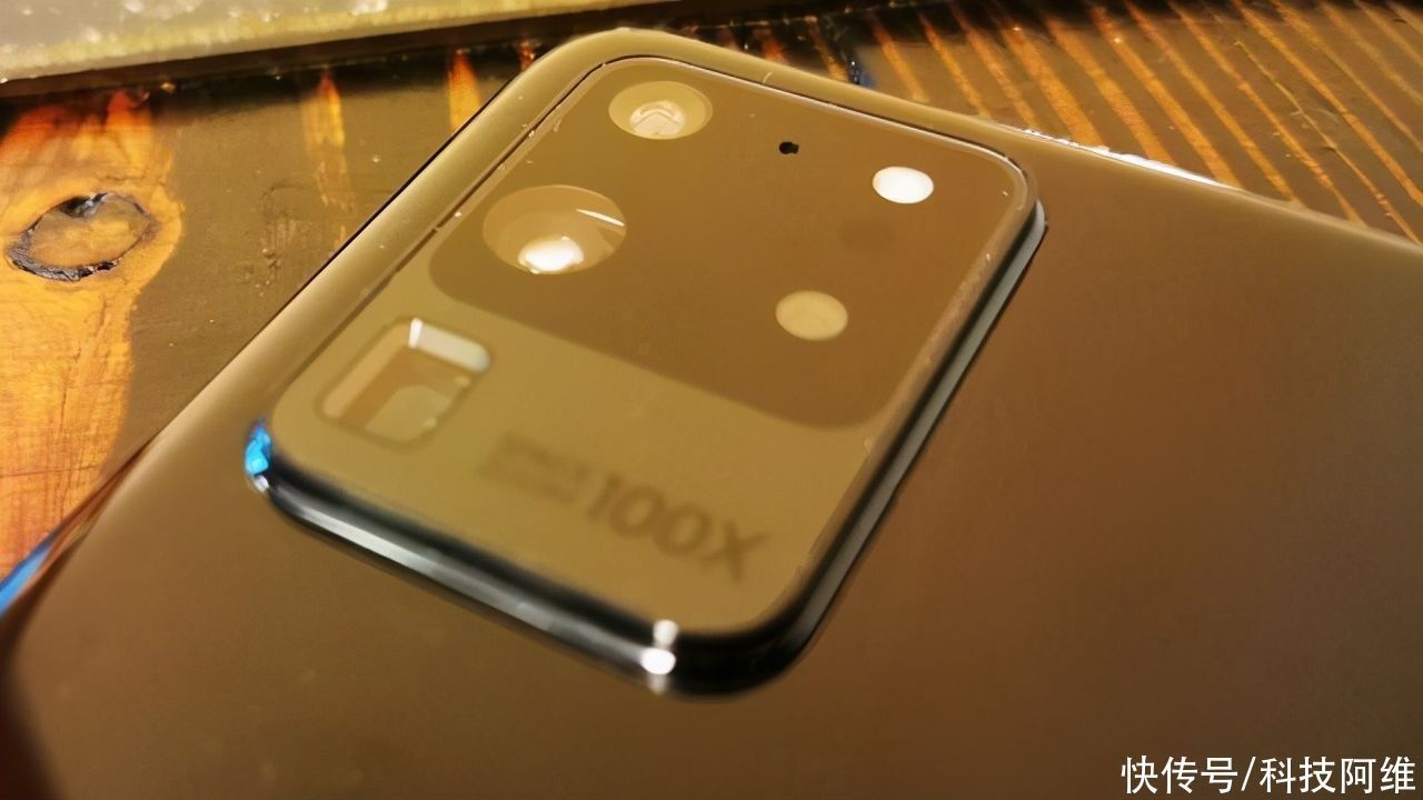 下跌|开卖不到一年下跌2500元，12GB+256GB，顶尖安卓旗舰售价大跳水
