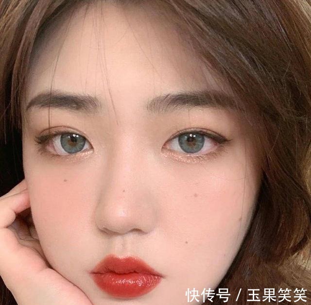 方糖 这些显白色号你知道吗,VNK方糖口红亮丽抢眼,阿玛尼提升气色!