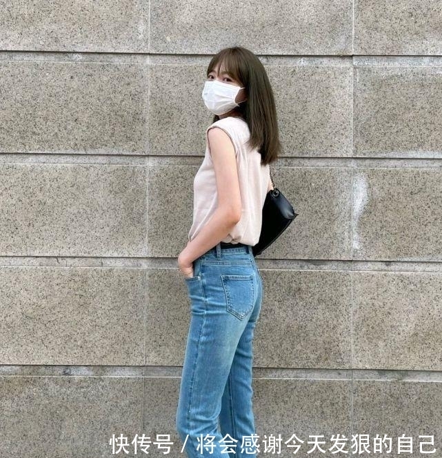 t恤|用精致的穿搭邂逅盛夏，温柔婉约的搭配，释放自身的魅力