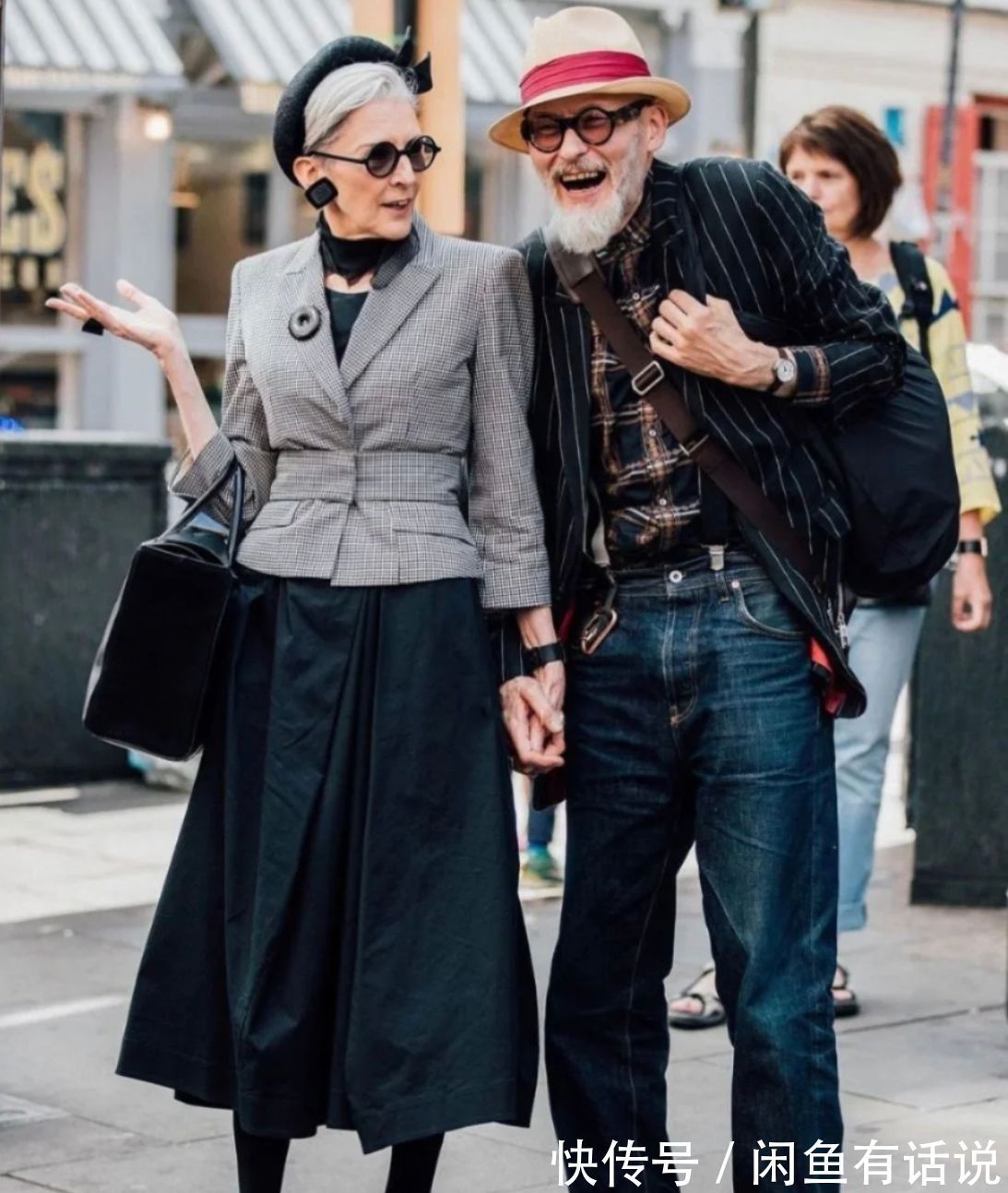 技巧|国外街头的老夫妻真有格调,“情侣穿搭”高级时髦,值得国人借鉴