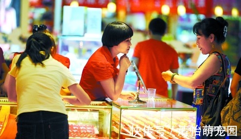 项链 购买黄金项链时,到底是选择粗项链还是细项链?