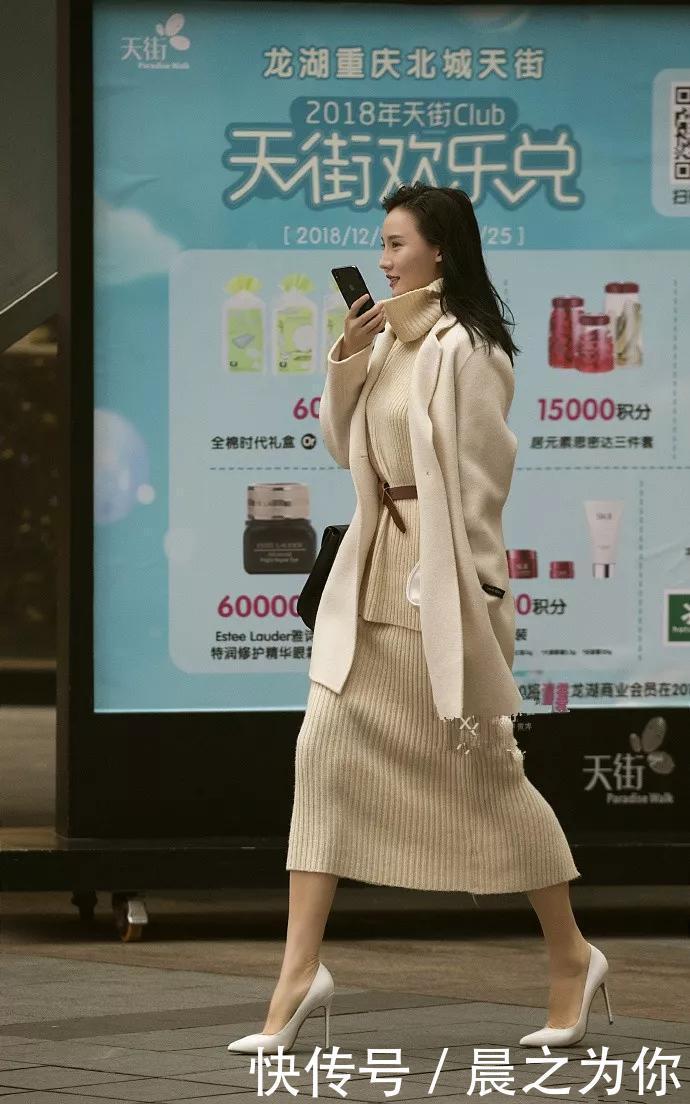 街拍：很多女生都喜欢戴一副墨镜，让自己看上去更加的帅气一些