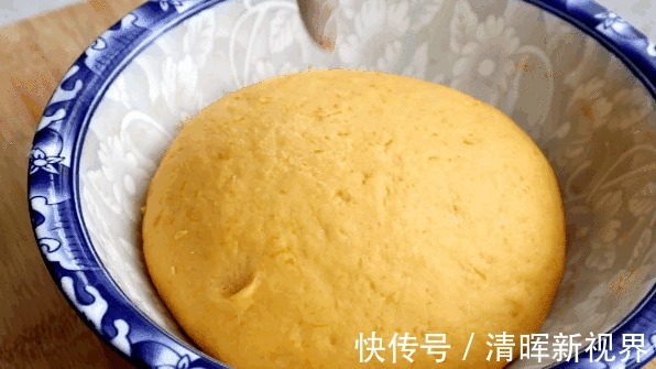 一日三餐|这种南瓜千层饼,在家就能做,口感独特,馅料丰富,比肉夹馍还香