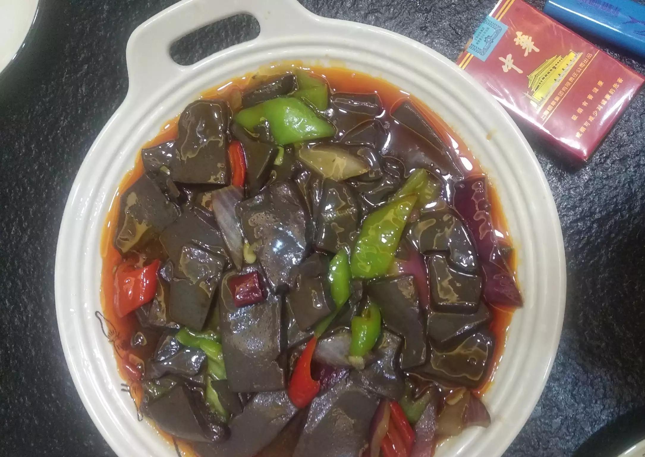 饭店里“最脏”的5道菜，再想吃也要忍住，厨师去饭店从来都不点