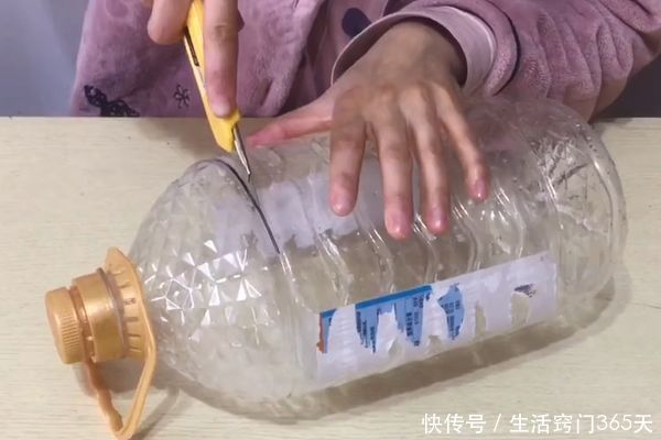 空油桶|空油桶扔掉等于在扔钱,简单切几刀放家里,家里人都抢着用!