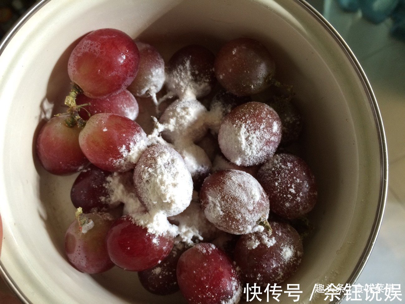 葡萄别只会加盐清洗!多加一步骤,虫卵自动溜走,吃着更放心