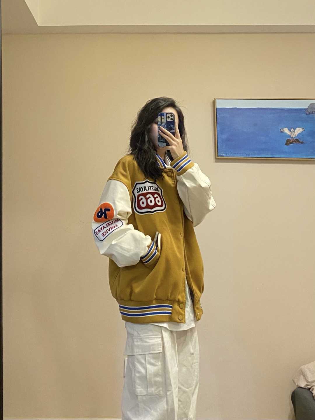 工装裤 冬天不要总穿黑裤子了,这些白色长裤清爽减龄又百搭,谁穿谁美