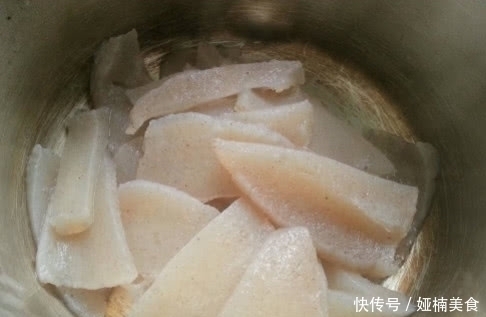 刮油|女生“来例假”，多吃4种食物，刮油减脂还排毒，小蛮腰吃出来