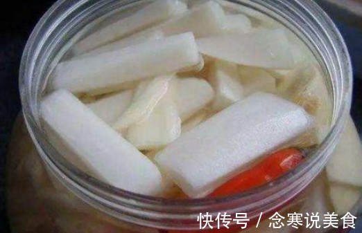 我家腌制萝卜配方,不用加水,这样做出来的萝卜香脆好吃!