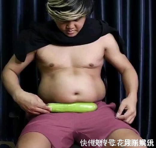 cos|泰国小哥“用肚子”cos祢豆子,脏话已备好,不成想被惊艳到