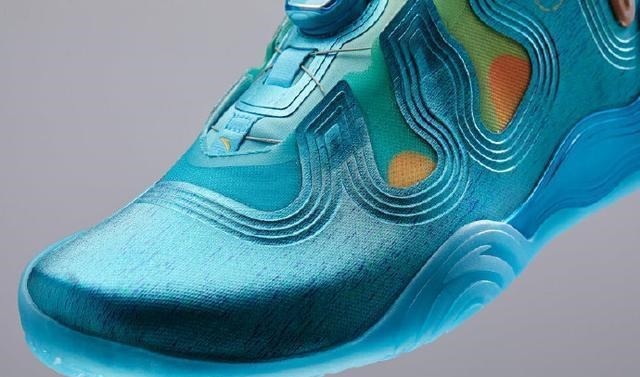 中国文化 售价直追Yeezy市值超过Adidas,这家国产鞋厂要放大招