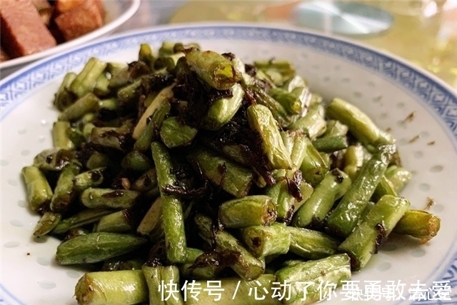 进退两难|婚后陪老婆回娘家，丈母娘下厨做了一桌菜，上桌后让我进退两难！