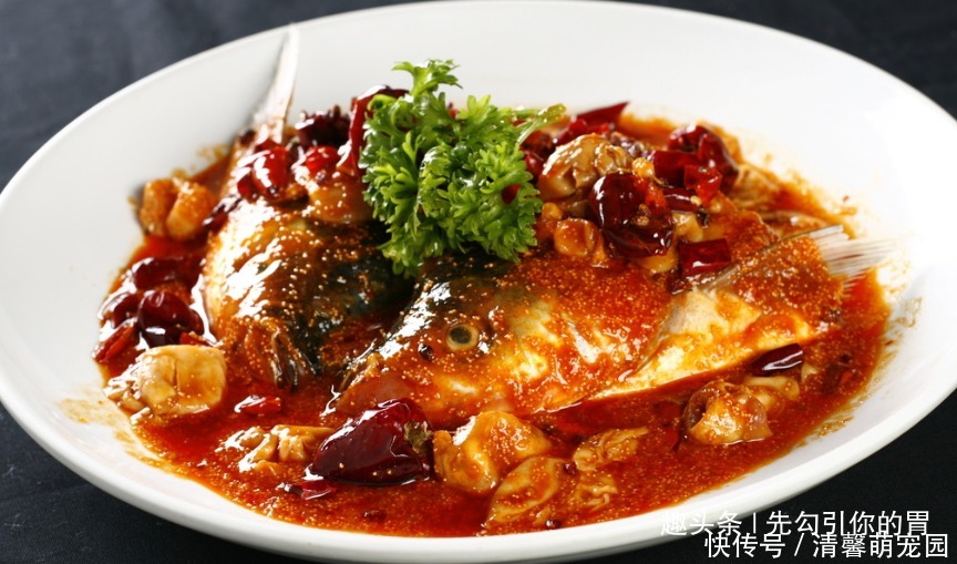 老人|厨师长教你“生焖鱼头”的家常做法,味道鲜美老人孩子都爱吃