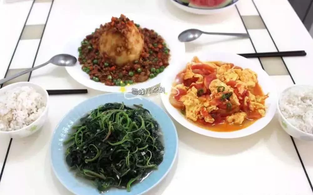 肉末|10分钟做3道家常菜,搞定2个人的午餐,老公连盘子都舔干净了!