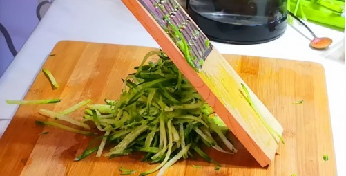 饺子|萝卜饺子怎么调馅最好吃?教你小秘诀,比肉饺子香,比三鲜饺子鲜