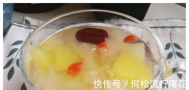 滋补|滋补养颜的美食;健康美味的苹果红枣枸杞汤,喝起来实在是太爽了!
