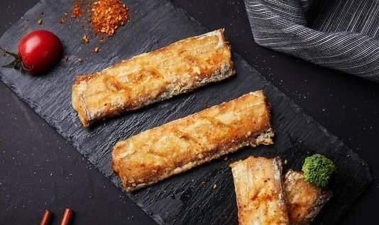 炸带鱼，裹面粉和淀粉都不对，邻居大厨教我做法，外酥里嫩不回软