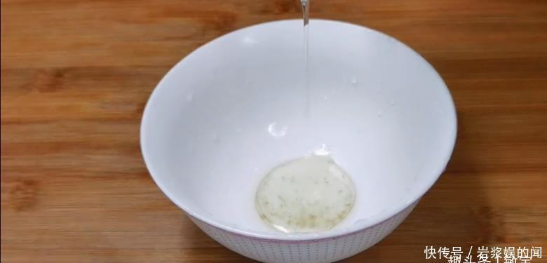 春节后,吃不完的香肠别放冰箱,分享2个小窍门,放一年都新鲜