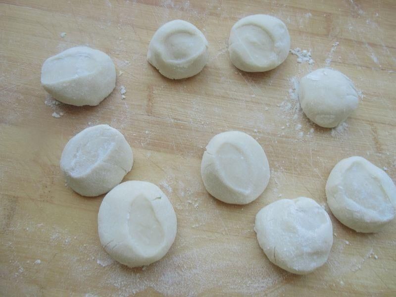 剩饺子怎么办?只需一个它, 连醋辣椒油都省了,比煮得好吃多了