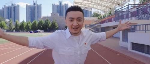 谢霆锋|央视国庆晚会：胡歌一人分饰五角，李雪健一开唱中国式浪漫破防了