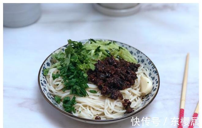 星空体育反餐饮浪费机关食堂怎么做？