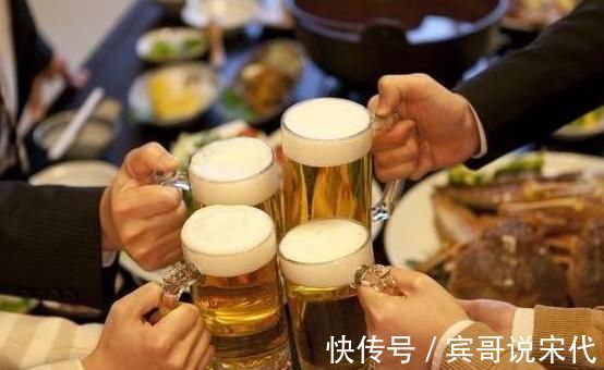 血管|高血压少吃盐就行,不用忌口?医生怒道:3种食物一口都不能碰!