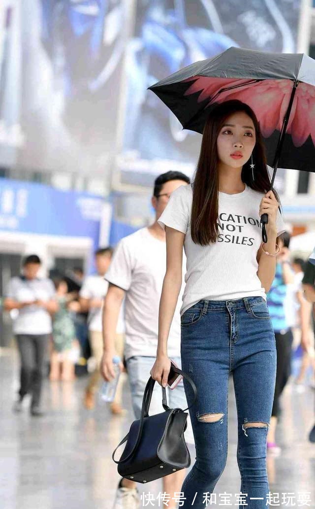 高腰 高腰牛仔裤,穿着美女的风格美,气质美!