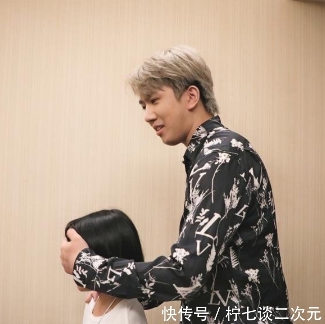 《变形计》丽姐长大了!4年时间大变模样,被城市哥哥宠成小公主