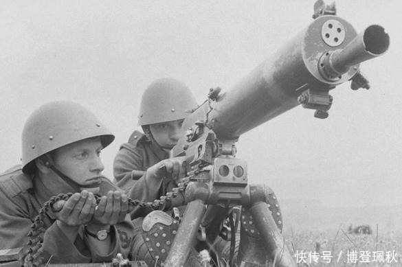 二战|此国虽小国力却强,二战前众叛亲离,反而因祸得福