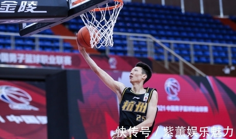 胡金秋|无缘顶薪合同!CBA大牌球员去意已决,或投奔恩师冲击总冠军