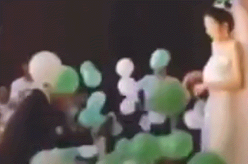 搞笑|搞笑GIF:第一次见这样变道的