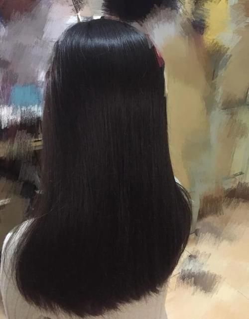 别再披头散发了！2021年这4款发型才够美够撩人