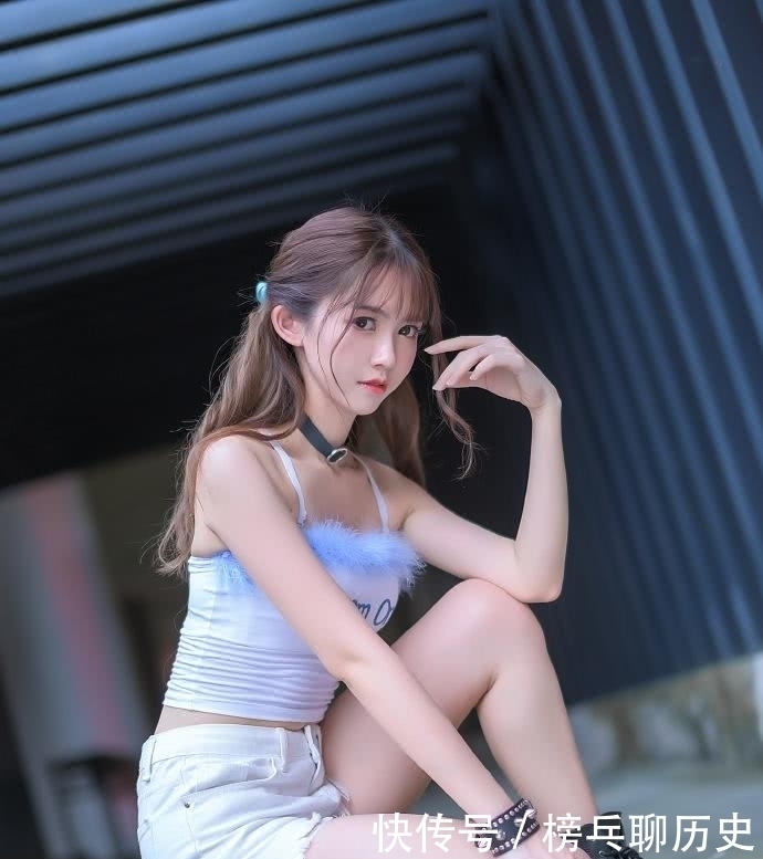 小姐姐|选择时尚短裤穿搭，开启青春俏美模式