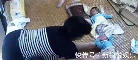 二胎家庭|妈妈在忙,3岁姐姐去帮妈妈哄弟弟,下一秒让人心寒捏把汗