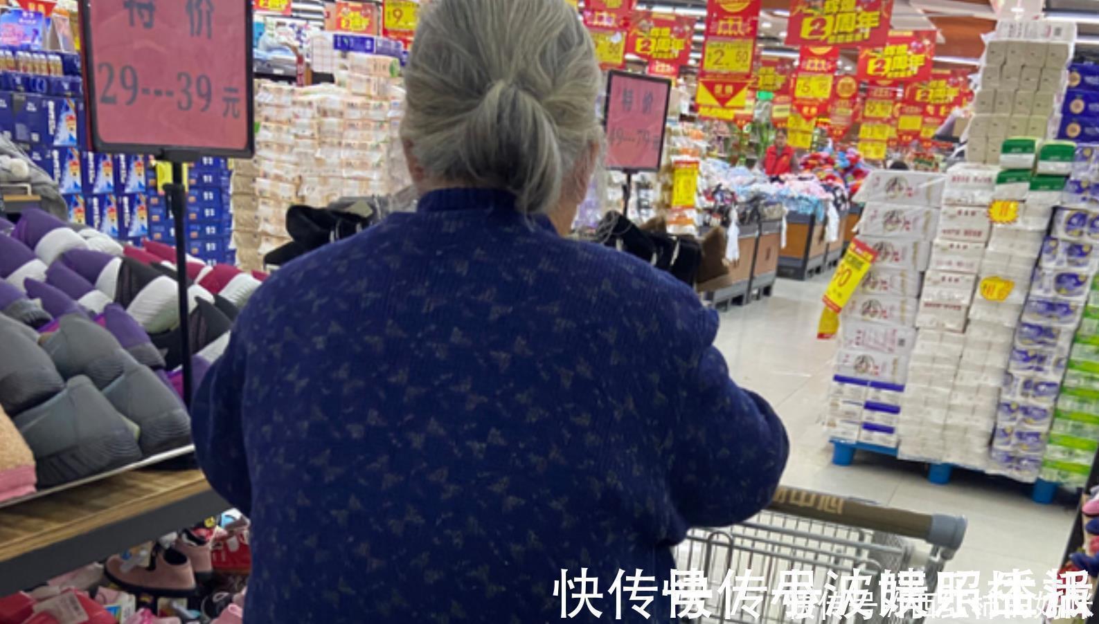 试吃|孙女不停试吃车厘子,导购员怒斥''没教养'',奶奶的回答让人无奈