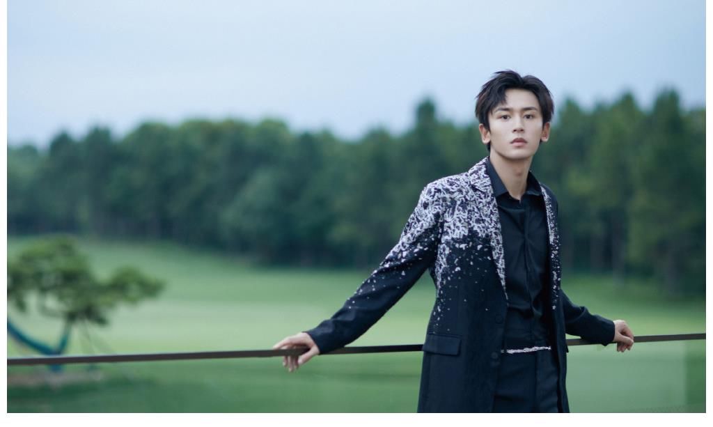 微博之夜|新一届顶流团队耍大牌?业内发文称坐等翻车