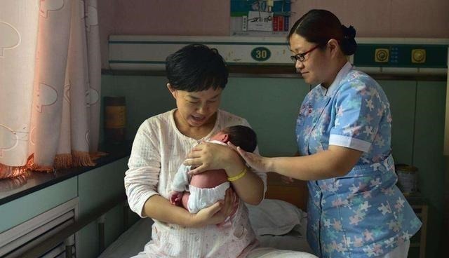 月子|为什么真有人得“月子病”,有人却说坐月子是陋习你咋看