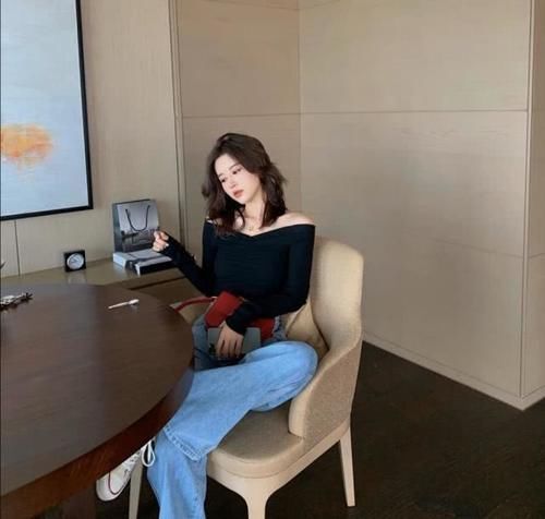 变美活教材漂亮小姐姐分享穿搭“美丽经”,10套时髦搭配送给你