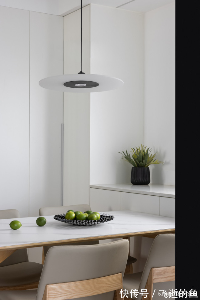 全屋|70㎡两居拆掉一间房成就一个大客厅!