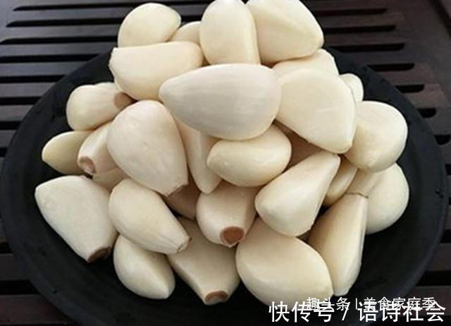 小窍门|腊八蒜怎么做才能“绿如翡翠”掌握这几个小窍门,想不绿都难!