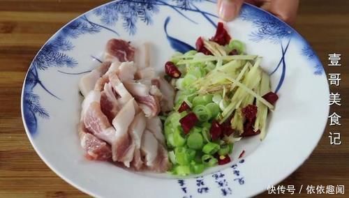 吃肉|白菜别再直接炒了,加1块豆腐,比吃肉还过瘾,上桌连汤汁都不剩