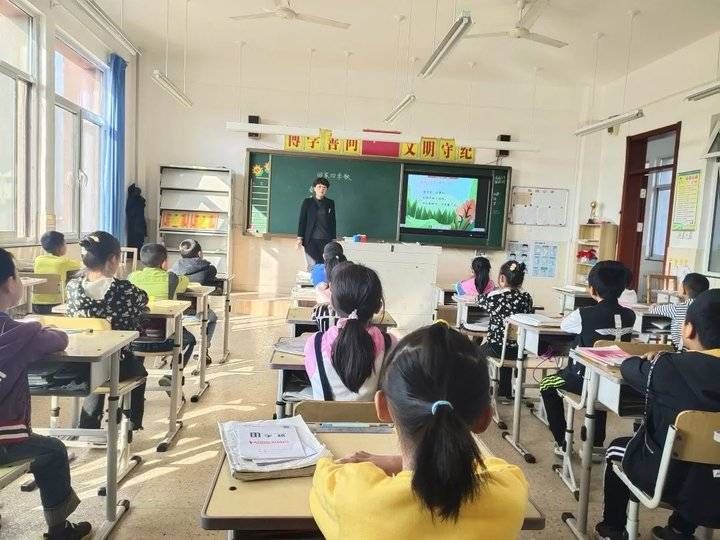 现场直击！烟台中小学生开学啦