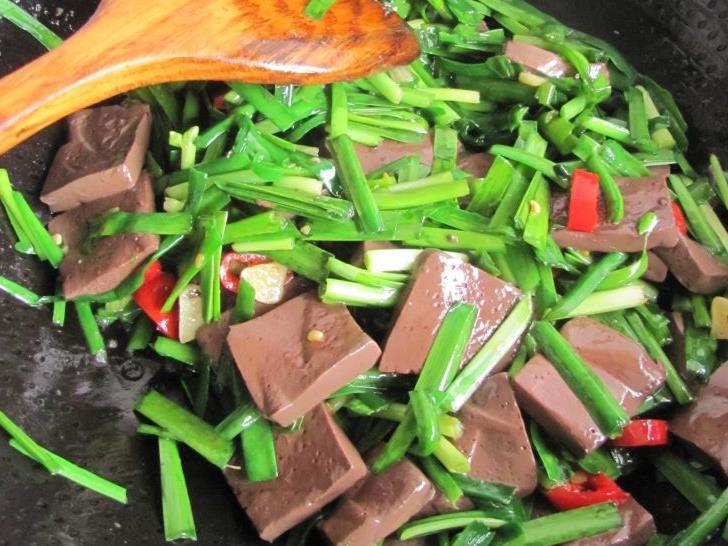 开春“第一鲜”,女人多吃些,瘦身又排毒,增强抵抗力,3块钱一斤