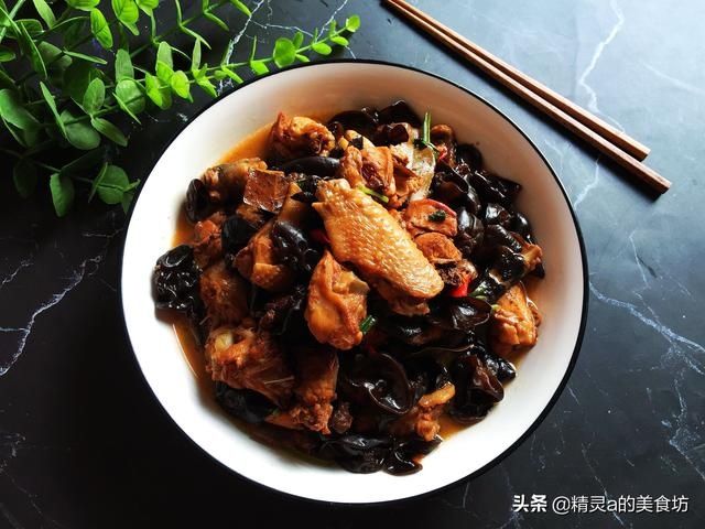 秋天要常吃这肉，18元一斤，低脂肪高蛋白，简单一烧香又鲜，好吃