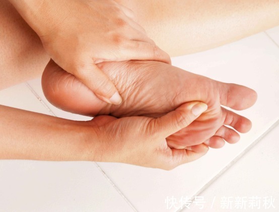 肝脏|肝硬化离肝癌只有一步，脚上一旦出现4种东西，是肝在求救