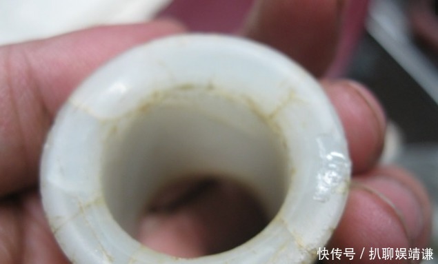 乾隆|他手戴乾隆扳指,专家让其上交,他却说了6个字让专家无言以对